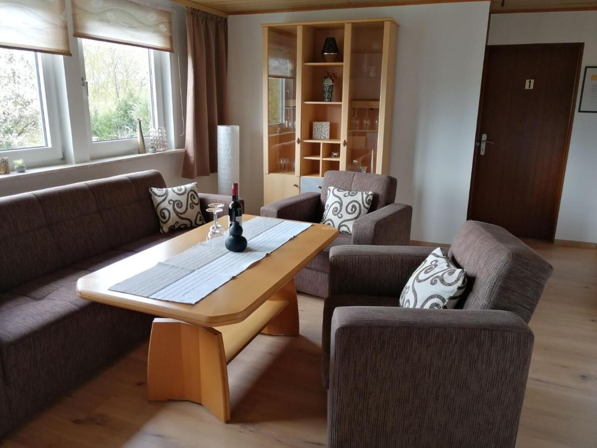 Flat In Polle Near The Forest المظهر الخارجي الصورة